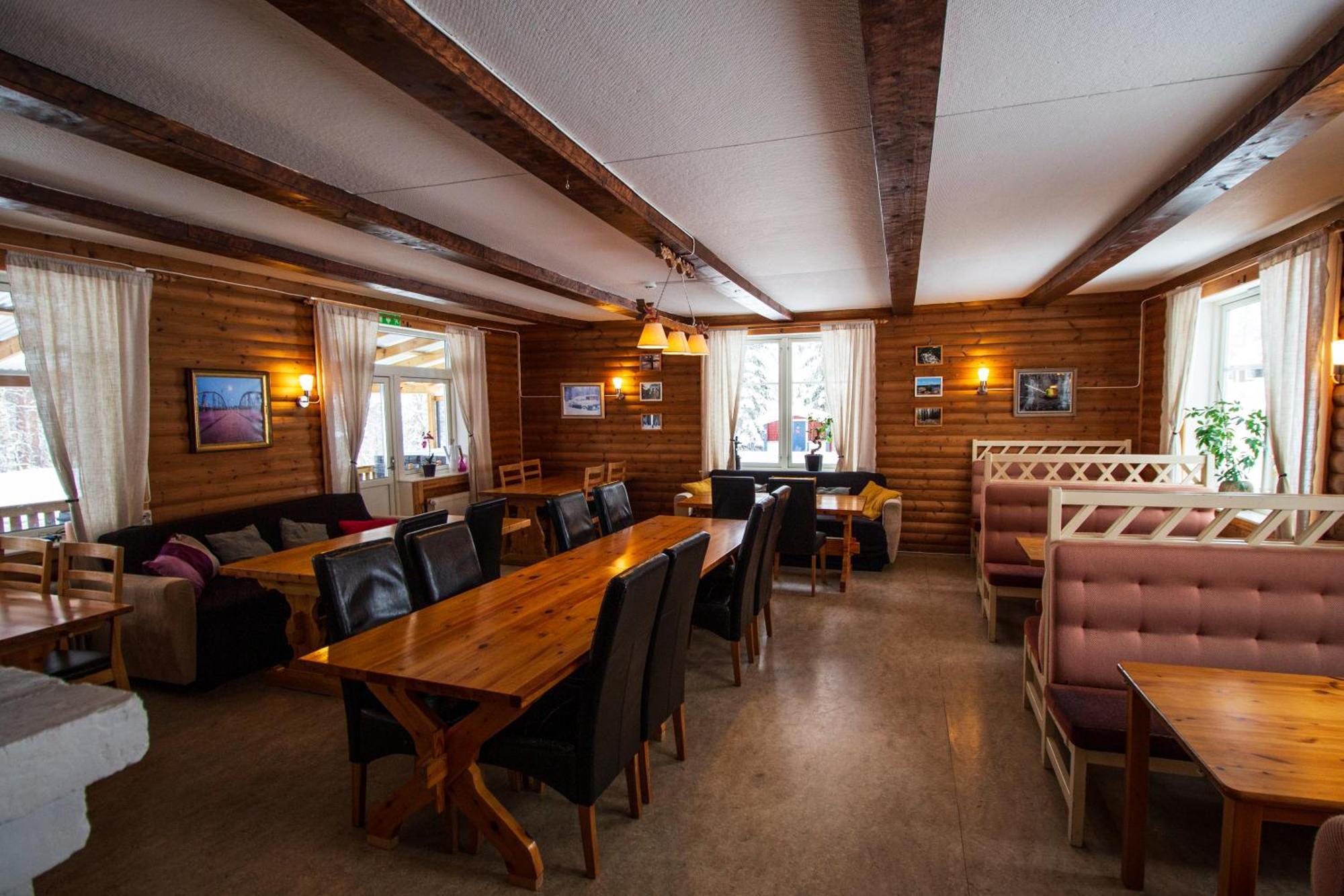 Gopshusgarden - Rum & Stugor Mora Exterior photo